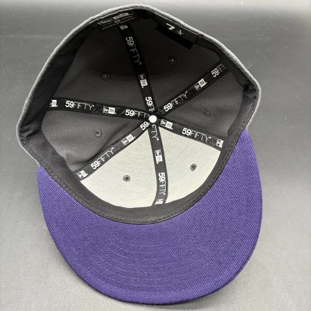 Washington Huskies New Era 59FIFTY Fitted Hat Gray Purple Size 7 1/4 Huskies